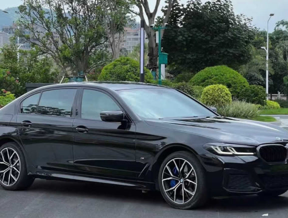 Glossy Black